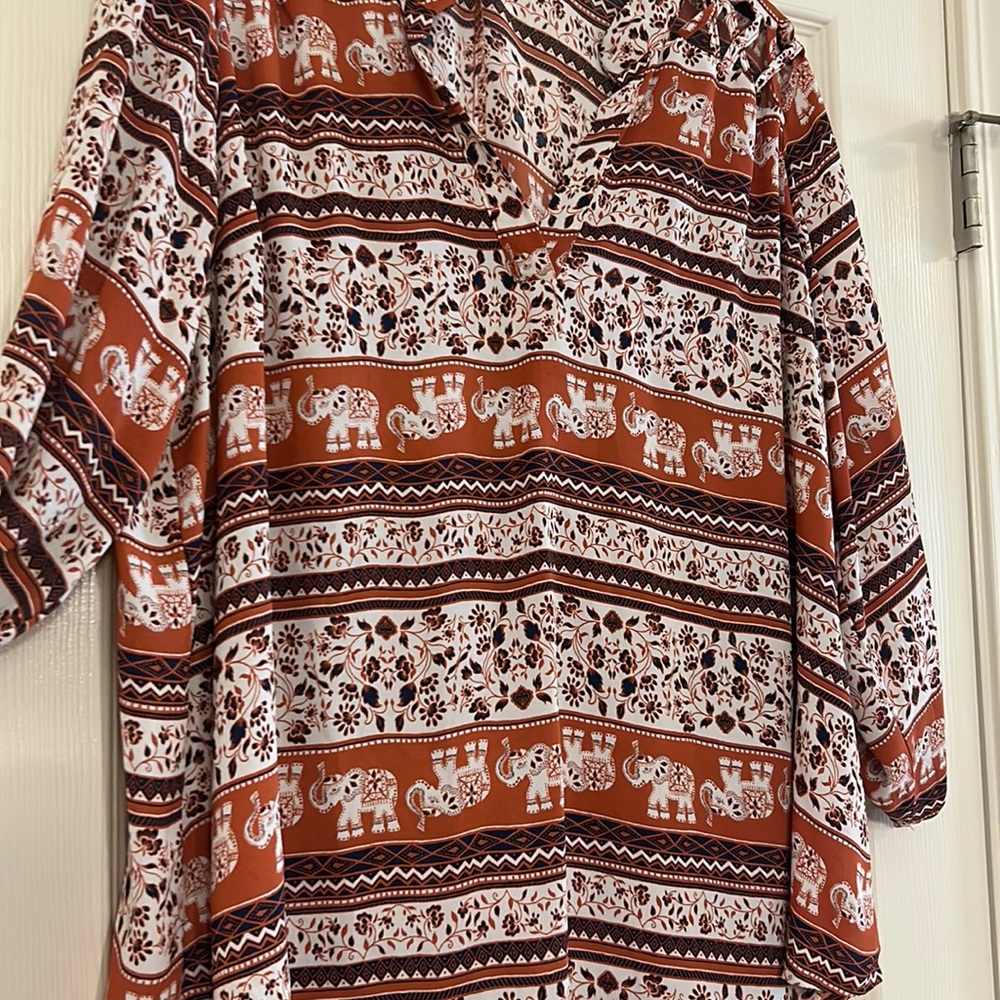 Rue 21 elephant/pattern blouse